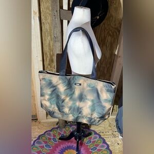 💥PINK Victoria’s Secret XL Tie-dyed Tote💥 NWT